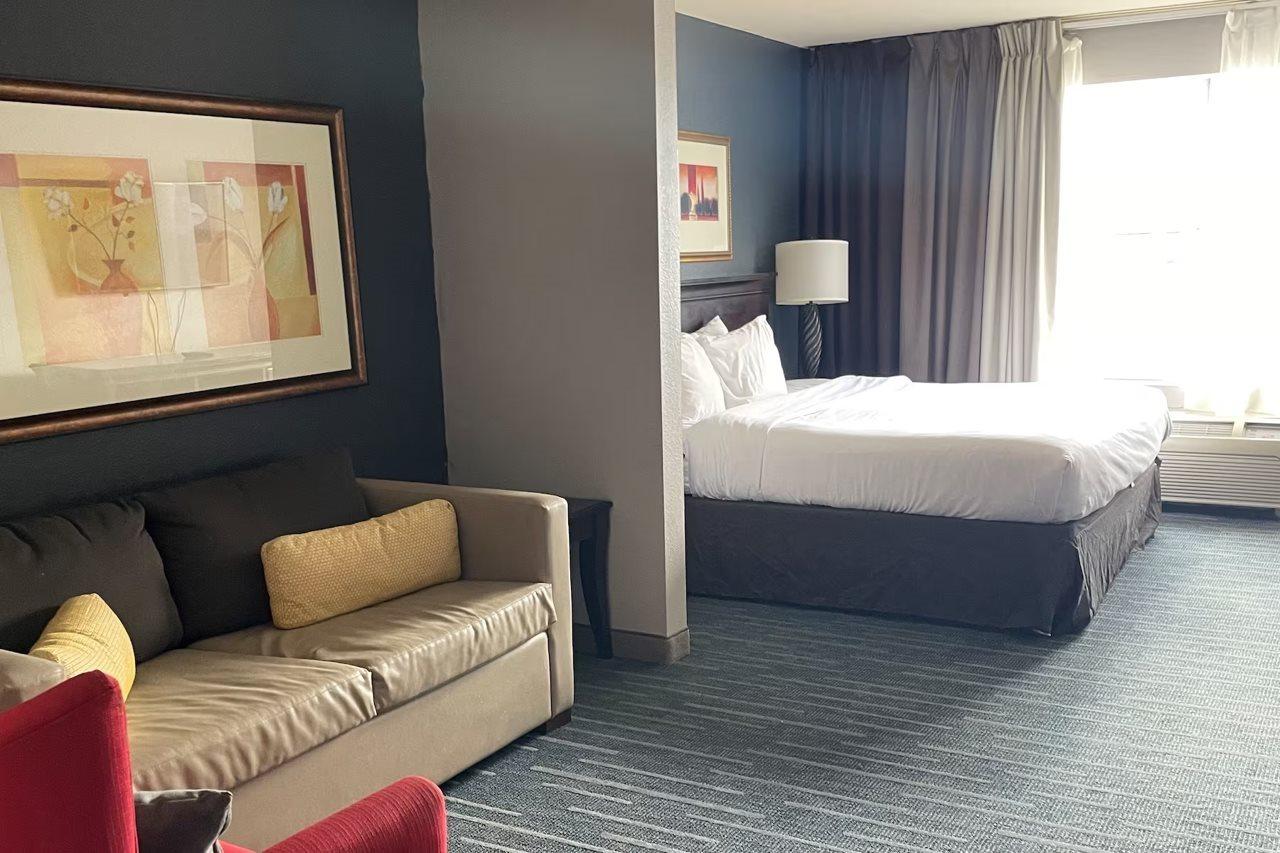 Hotel Baymont By Wyndham Sumter Extérieur photo
