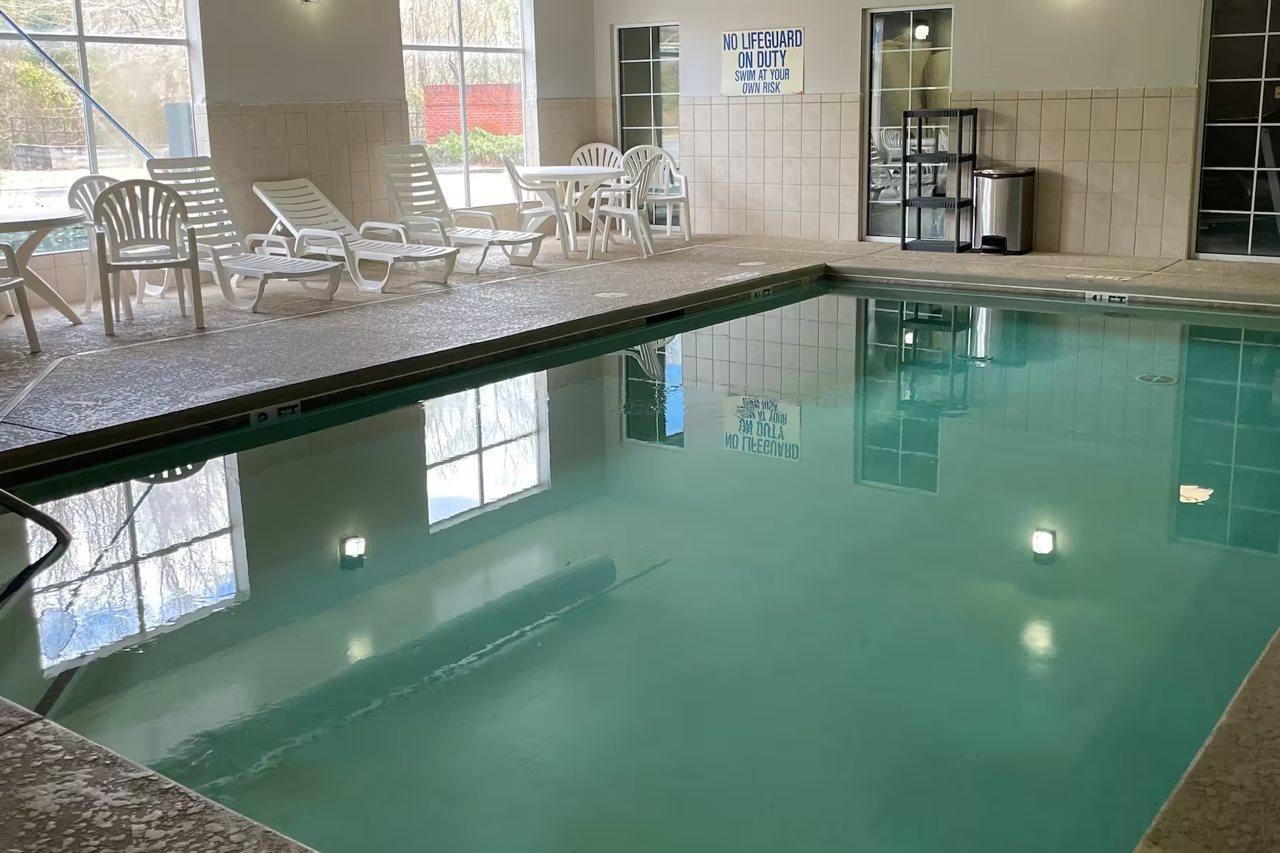 Hotel Baymont By Wyndham Sumter Extérieur photo